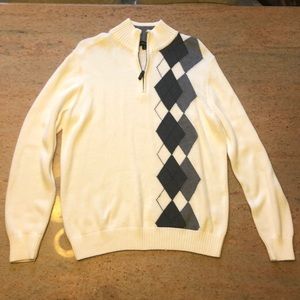 Men’s sweater with quarter zipper